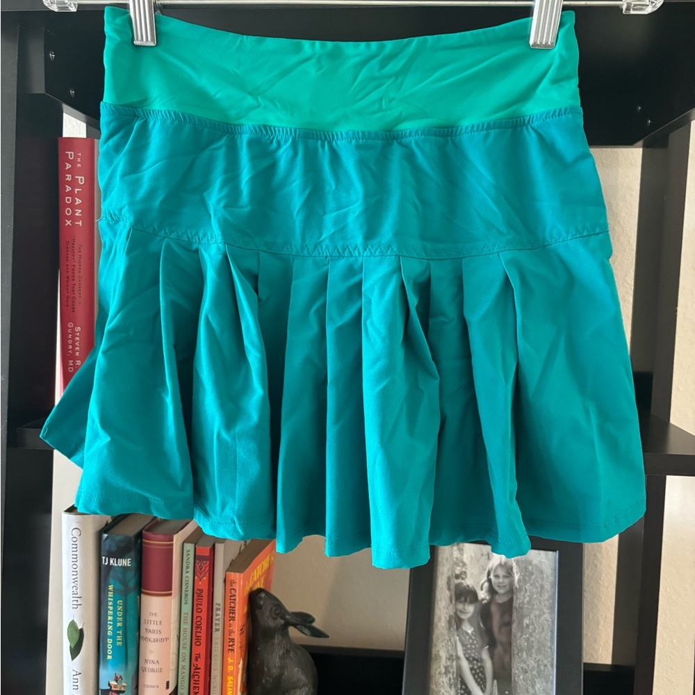 LIJA TENNIS/pickle ball skirt. Beautiful color. Never worn.  XS.  $20.